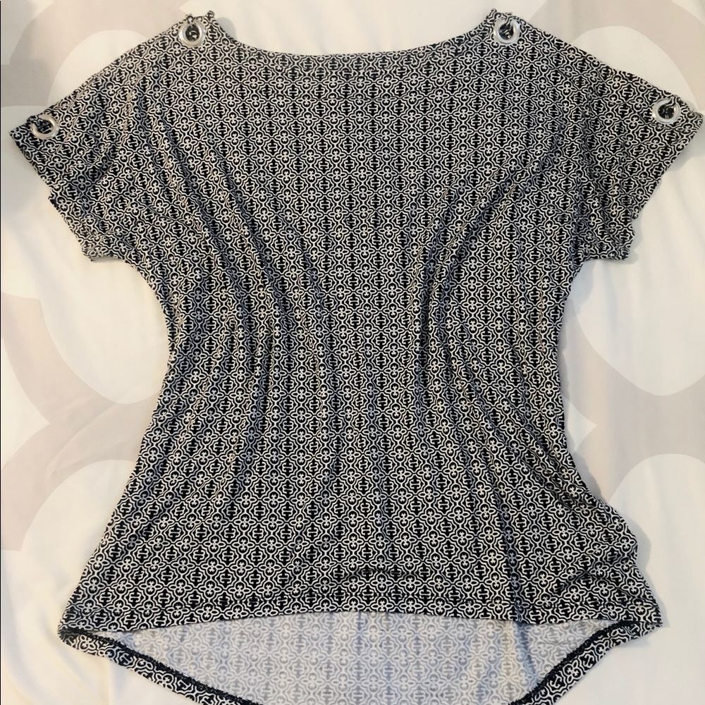 NWT | Black and White | Cable & Gauge Top